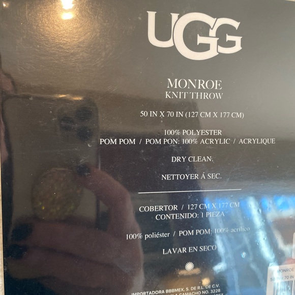 LAST ONE! UGG® Monroe Chenille Throw BlanketBirch - Picture 4 of 6